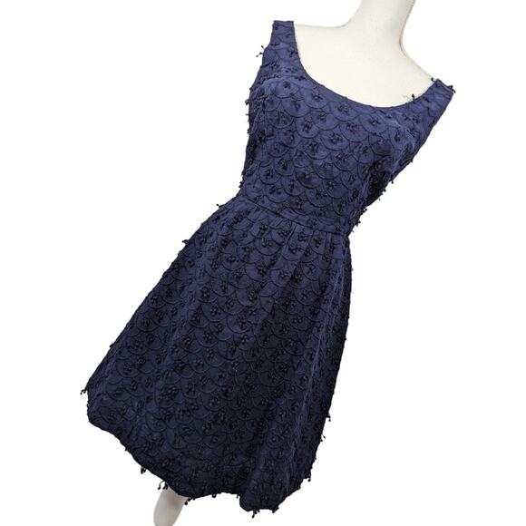 Vineyard Vines Dresses & Skirts - VINEYARD VINES! PURE LINEN! NAVY BLUE EMBROIDERED, "CHERRY" DETAIL DRESS! SZ 6